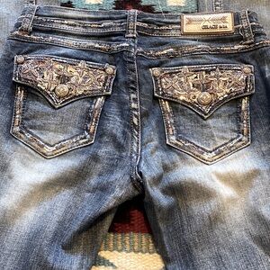 Cute Bootcut bedazzled jeans, low rise